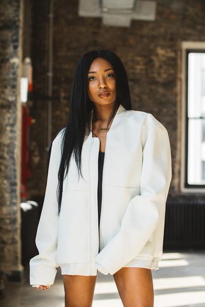 LN Something - Before On set